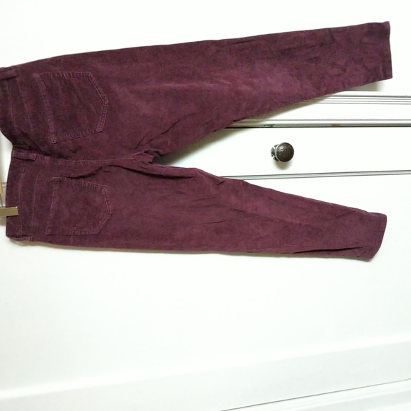Women's Joe Fresh burgundy corduroy pants size 30 - Picture 2 of 3